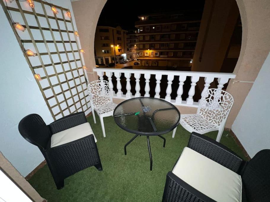 Nice And Central Apartment Torrevieja Exterior foto